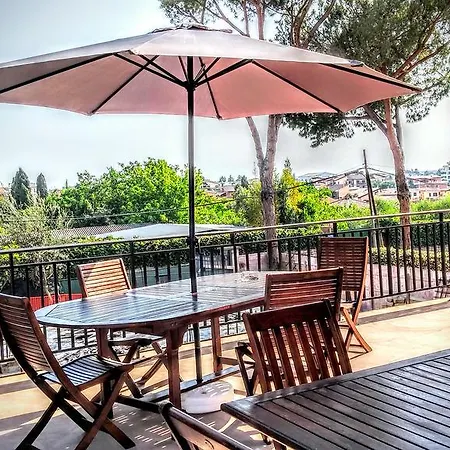 بيت ضيافة Campus Trigoria