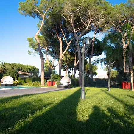 Campus Trigoria Konukevi 3*